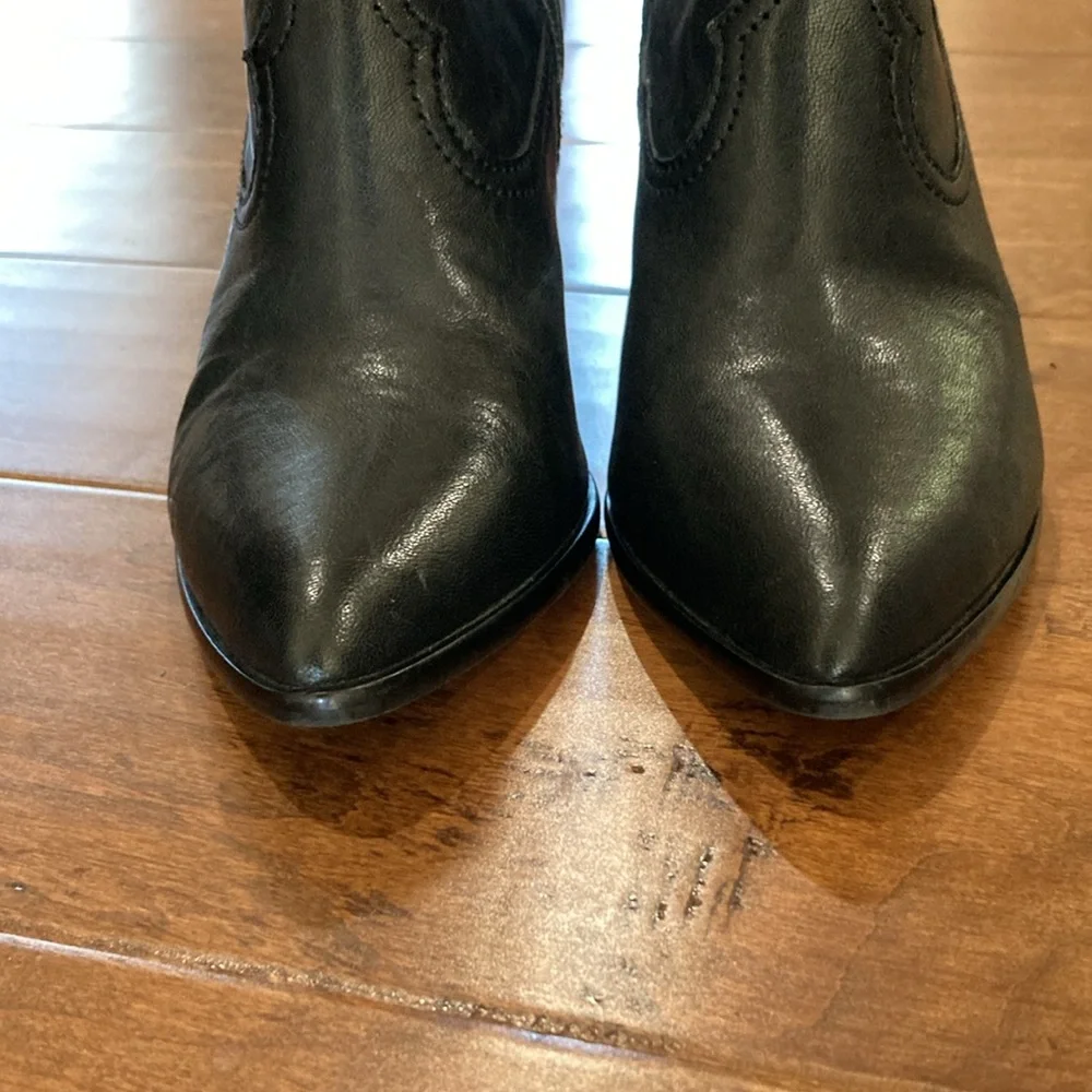 Frye Bundle (2 Pairs) - Picture 5 of 17